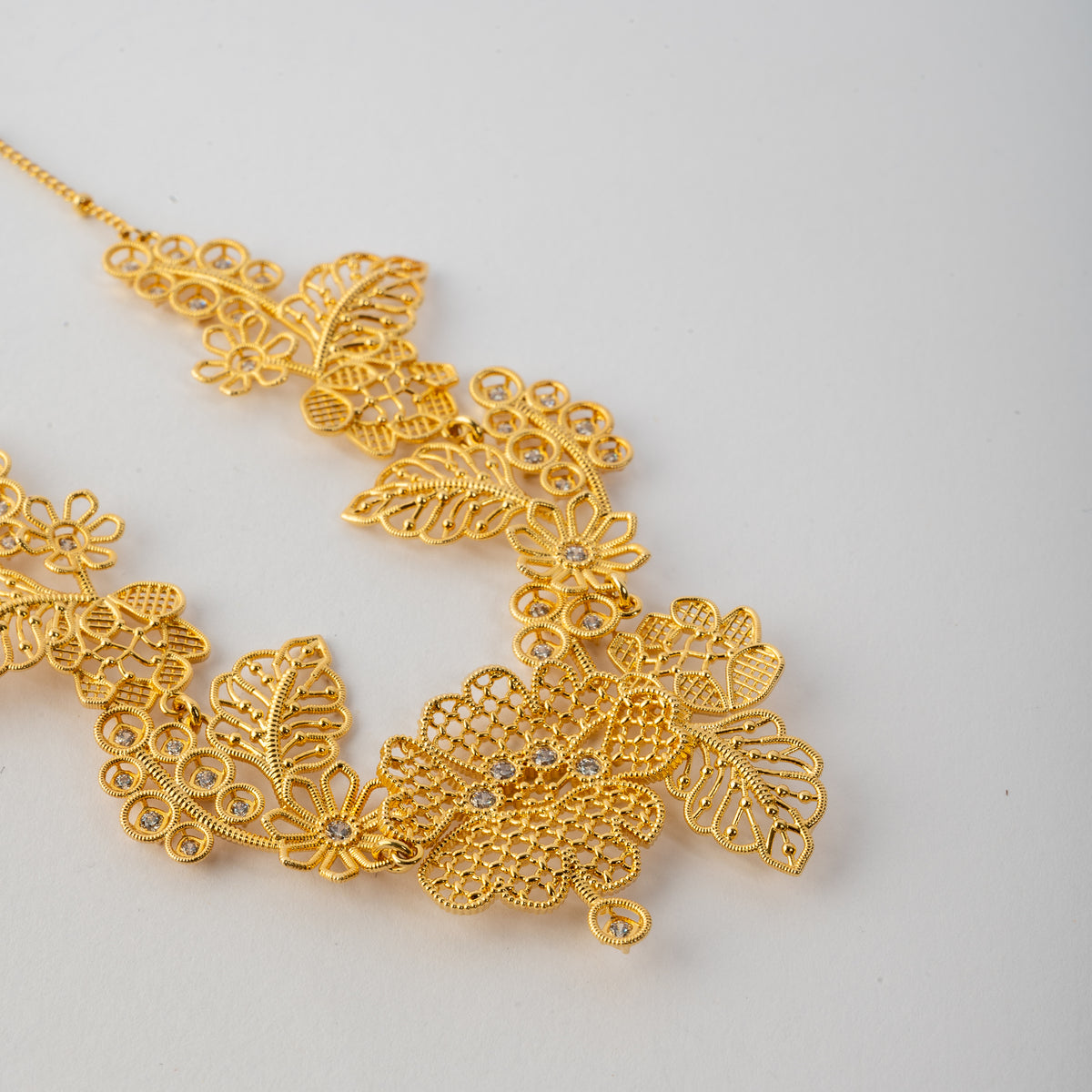 Les Nereides Gold Thread Statement Necklace