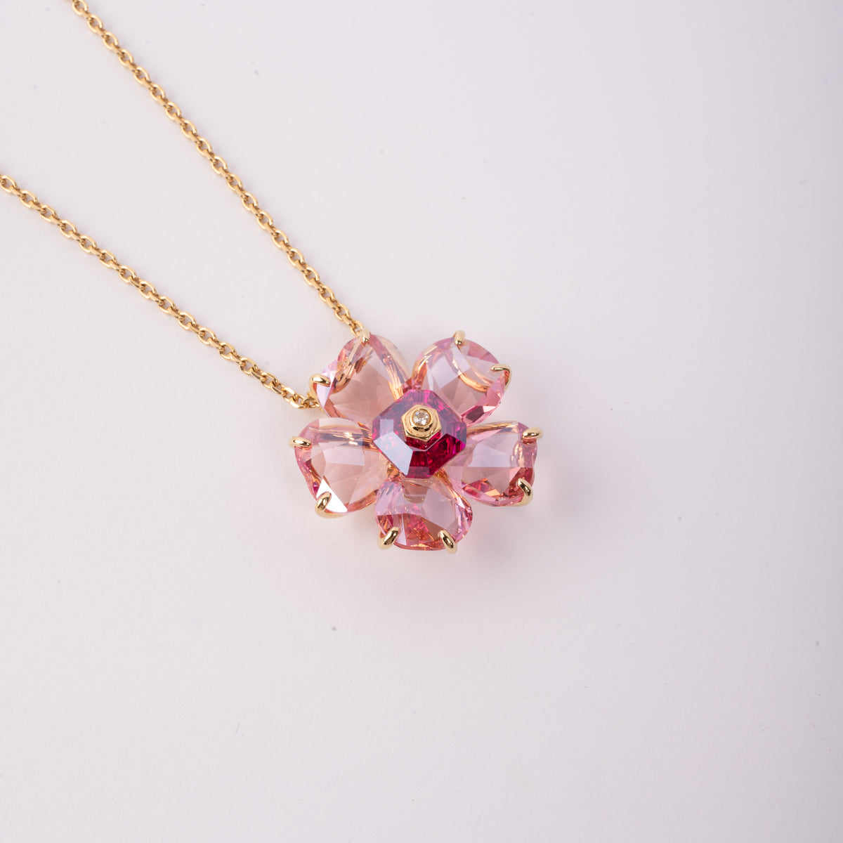 Swarovski Florere Necklace Flower, Pink, Gold-Tone Plated