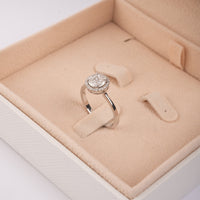 Round-Cut Elegance Diamond Gold Ring