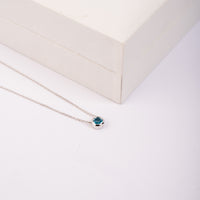 Sparkle Diamond Necklace in White Gold